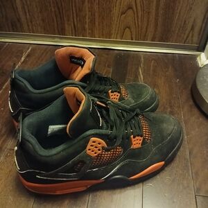 Jordan 4 Sneakers